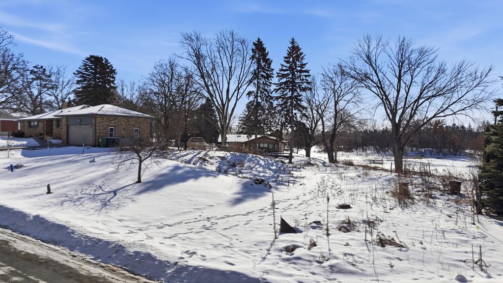 782 Randy Avenue, Shoreview, MN 55126 — photo 3
