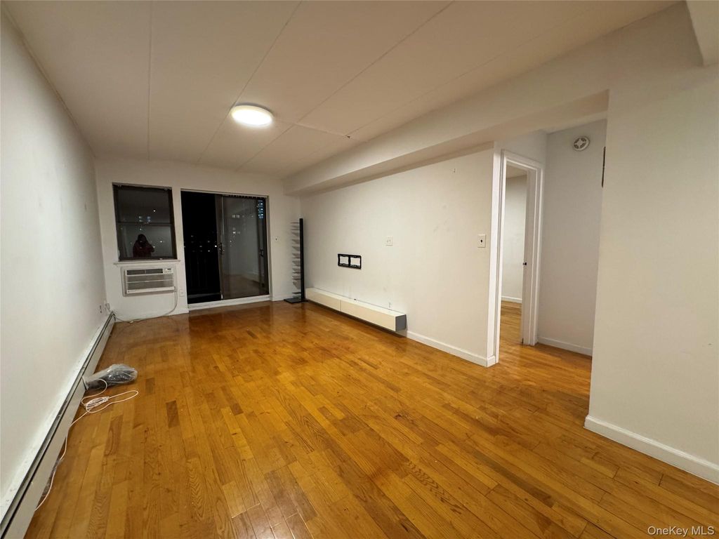 139-35 35 Avenue 6B, Flushing, NY 13354