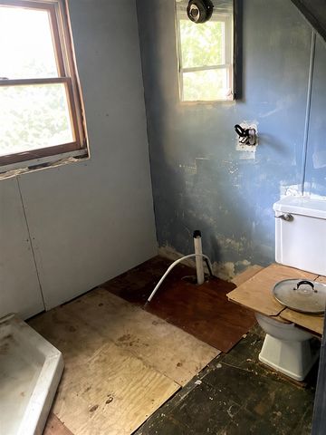 307 Orchard Street, Dowagiac, MI 49047