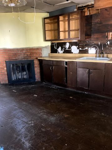 307 Orchard Street, Dowagiac, MI 49047