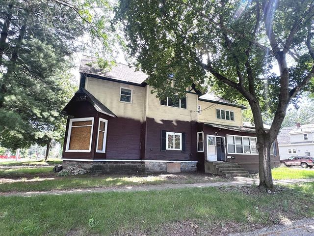 307 Orchard Street, Dowagiac, MI 49047