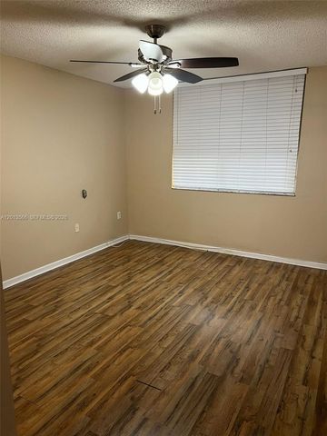 4828 N State Road 7 8205, Coconut Creek, FL 33073