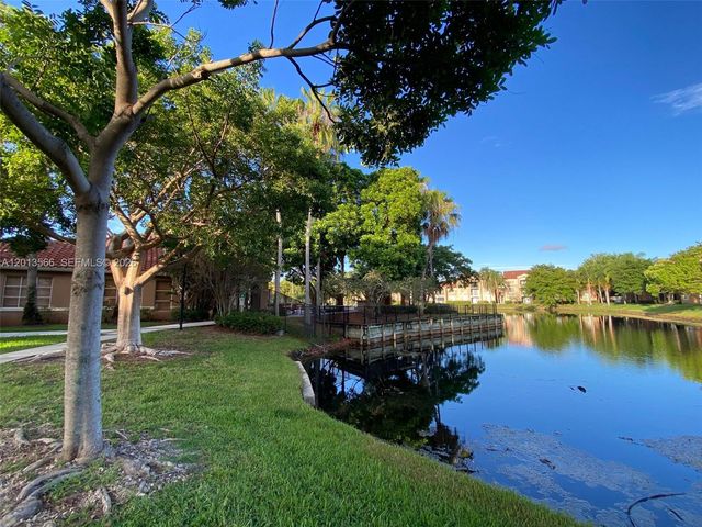 4828 N State Road 7 8205, Coconut Creek, FL 33073