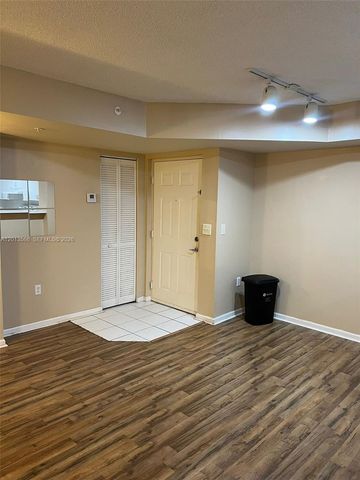 4828 N State Road 7 8205, Coconut Creek, FL 33073