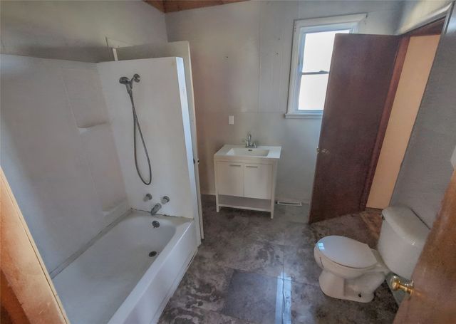 601 North Street, Yale, IA 50277