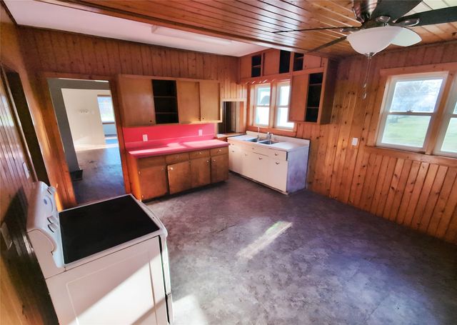 601 North Street, Yale, IA 50277