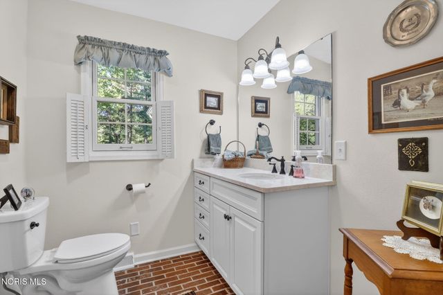 5926 Winslow Road, Whitehouse, OH 43571