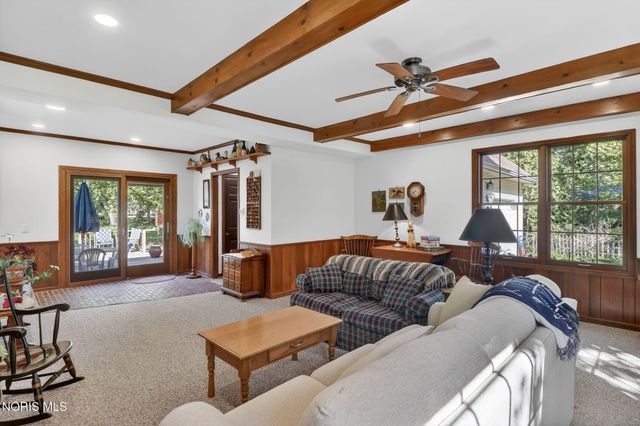 5926 Winslow Road, Whitehouse, OH 43571