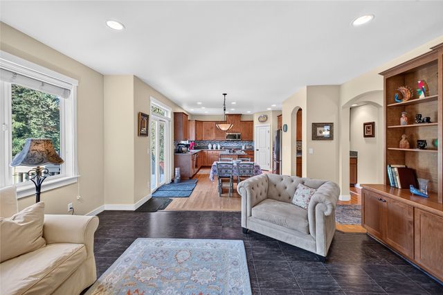 24428 118th Court SE, Kent, WA 98030