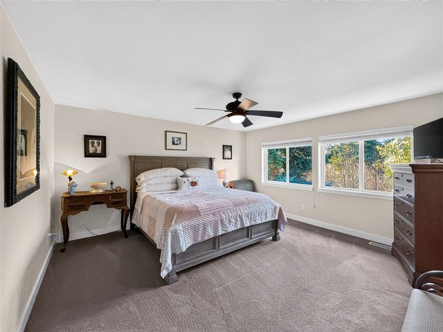 24428 118th Court SE, Kent, WA 98030
