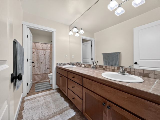 24428 118th Court SE, Kent, WA 98030