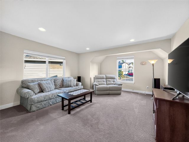 24428 118th Court SE, Kent, WA 98030