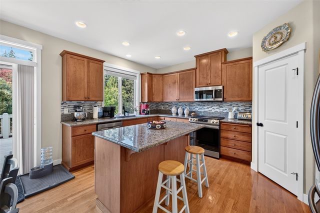 24428 118th Court SE, Kent, WA 98030