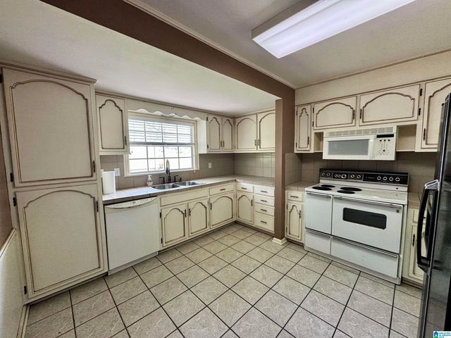 516 PARKS ROAD, Gardendale, AL 35071