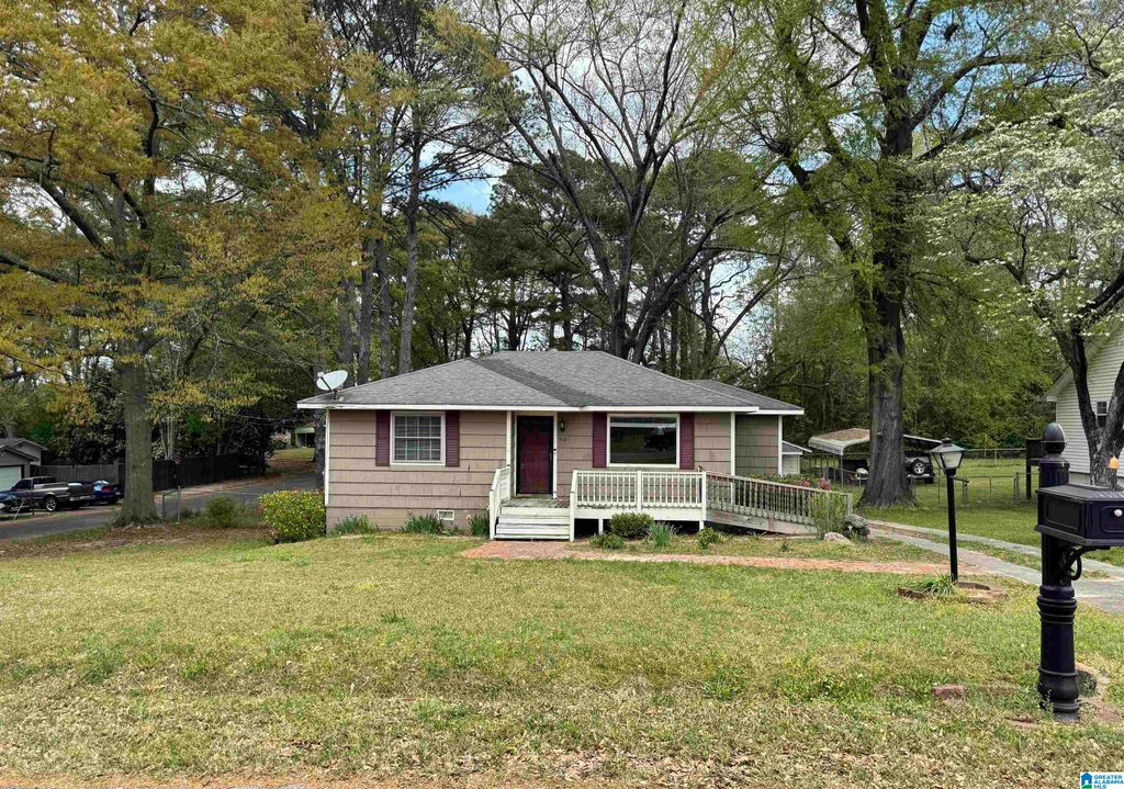 516 PARKS ROAD, Gardendale, AL 35071