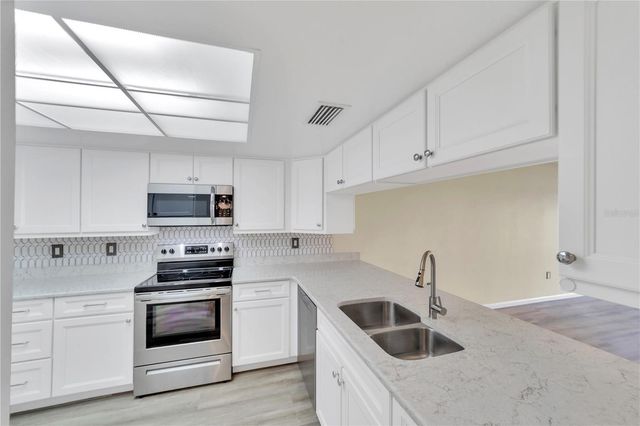 515 LEFFINGWELL AVENUE 116, Ellenton, FL 34222