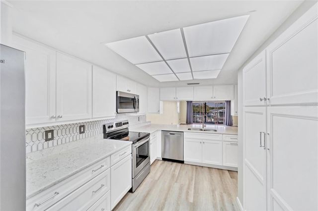 515 LEFFINGWELL AVENUE 116, Ellenton, FL 34222