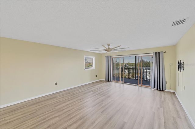 515 LEFFINGWELL AVENUE 116, Ellenton, FL 34222