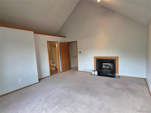 1039 Cobalt Avenue, Waterford, MI 48327