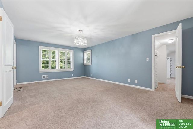2006 S 91st Street, Omaha, NE 68124