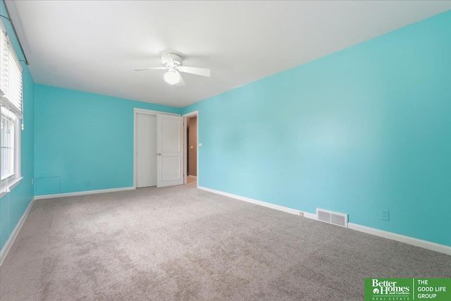 2006 S 91st Street, Omaha, NE 68124