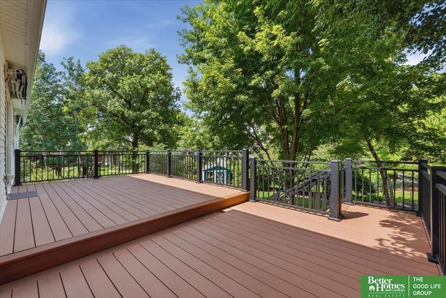 2006 S 91st Street, Omaha, NE 68124