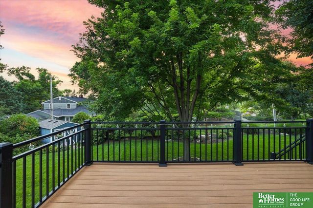 2006 S 91st Street, Omaha, NE 68124
