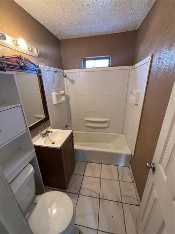 1411 NW Hoover Avenue, Lawton, OK 73507