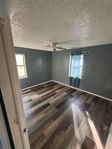 1411 NW Hoover Avenue, Lawton, OK 73507