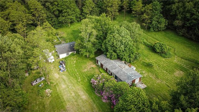 1117 Prospect Rd, Connoquenessing Twp, PA 16033