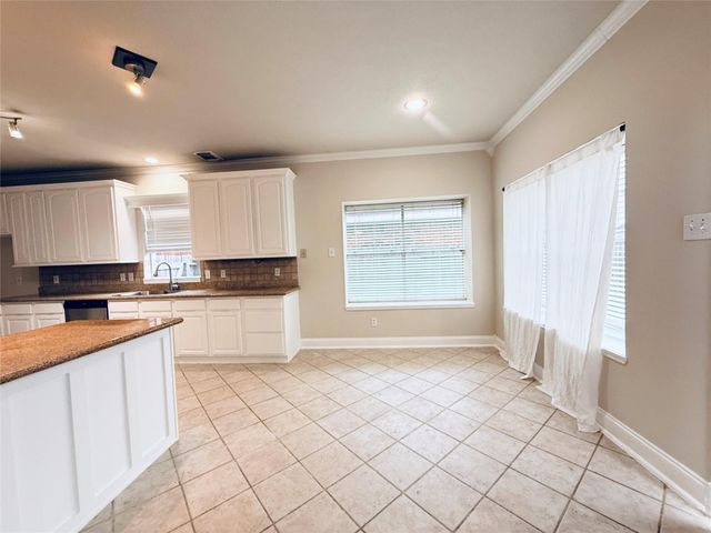 16927 Tower Ridge, Friendswood, TX 77546