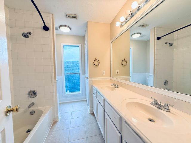 16927 Tower Ridge, Friendswood, TX 77546