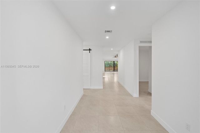 8570 SW 198th St -, Cutler Bay, FL 33189