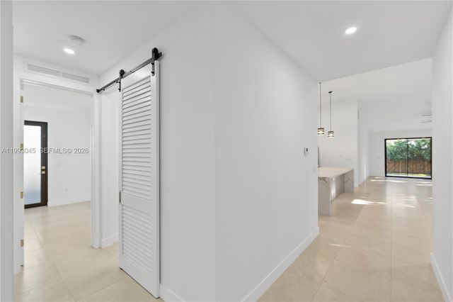 8570 SW 198th St -, Cutler Bay, FL 33189