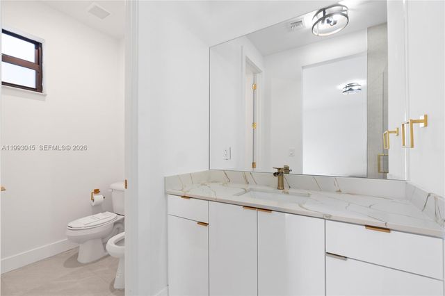 8570 SW 198th St -, Cutler Bay, FL 33189