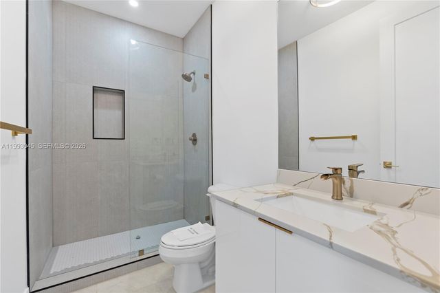 8570 SW 198th St -, Cutler Bay, FL 33189