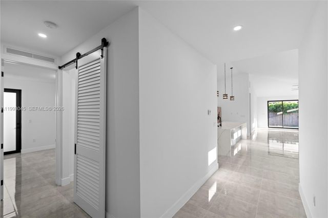 8570 SW 198th St -, Cutler Bay, FL 33189