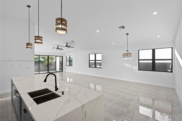 8570 SW 198th St -, Cutler Bay, FL 33189