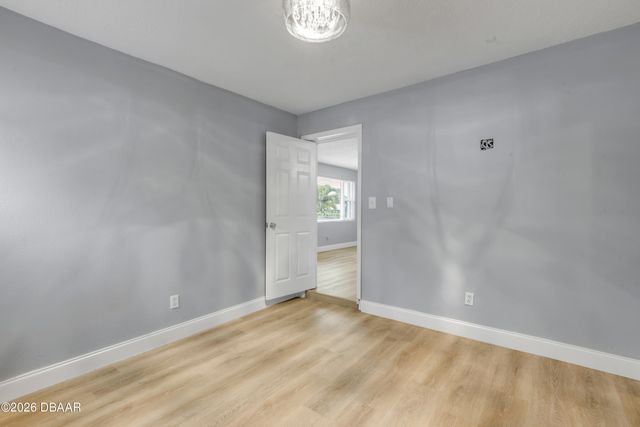 921 E 2nd Avenue E, New Smyrna Beach, FL 32169