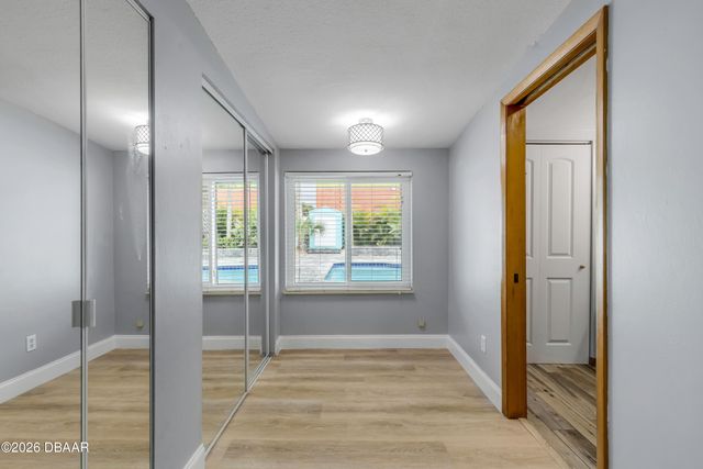 921 E 2nd Avenue E, New Smyrna Beach, FL 32169