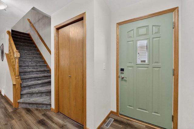 1026 Stonewood Crossing, Sun Prairie, WI 53590