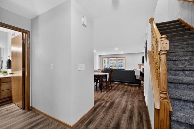 1026 Stonewood Crossing, Sun Prairie, WI 53590
