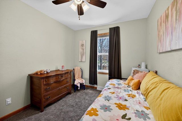 1026 Stonewood Crossing, Sun Prairie, WI 53590