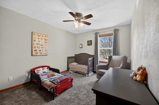 1026 Stonewood Crossing, Sun Prairie, WI 53590