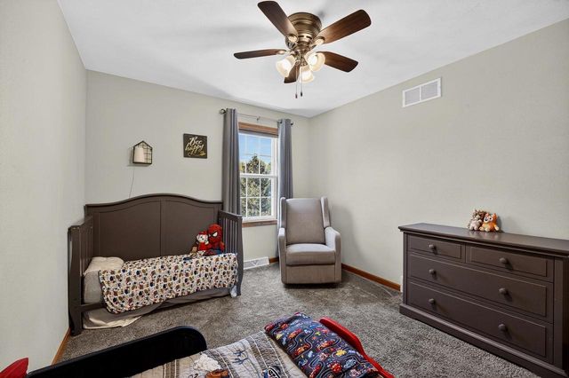 1026 Stonewood Crossing, Sun Prairie, WI 53590
