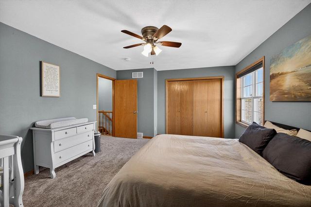 1026 Stonewood Crossing, Sun Prairie, WI 53590