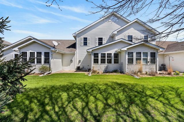 1026 Stonewood Crossing, Sun Prairie, WI 53590