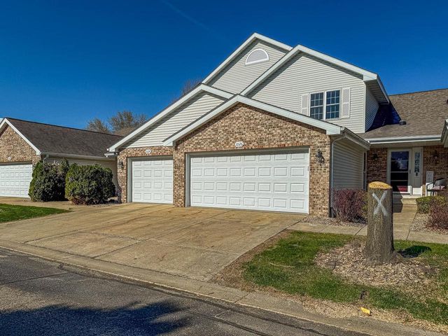 1026 Stonewood Crossing, Sun Prairie, WI 53590