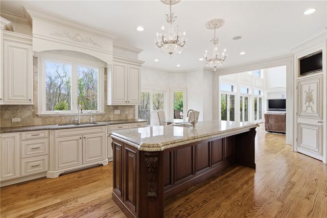 810 Chapel Hill Ct, Pine Twp, PA 15044