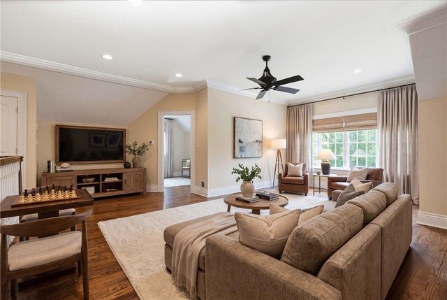 810 Chapel Hill Ct, Pine Twp, PA 15044